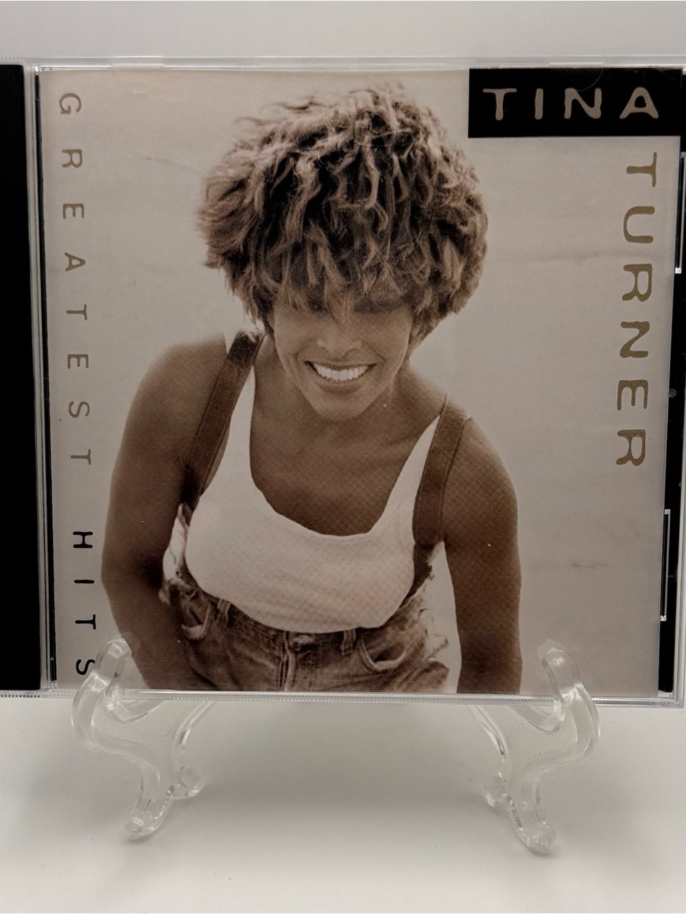 Tina Turner Greatest Hits
Capitol Records 1991 Pop Rock CD Album Jewel Case